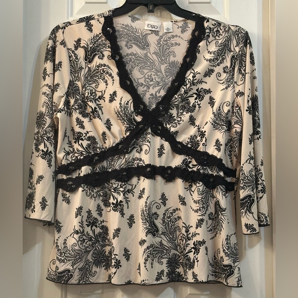 Cato Black/Ivory Top, Size XL